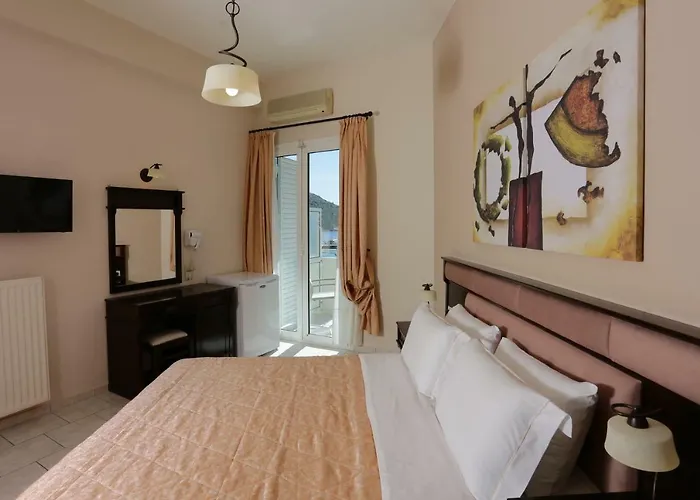 Отель Aktaion 2*