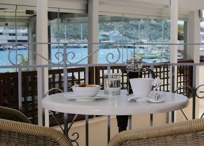 Aktaion 2* Толон